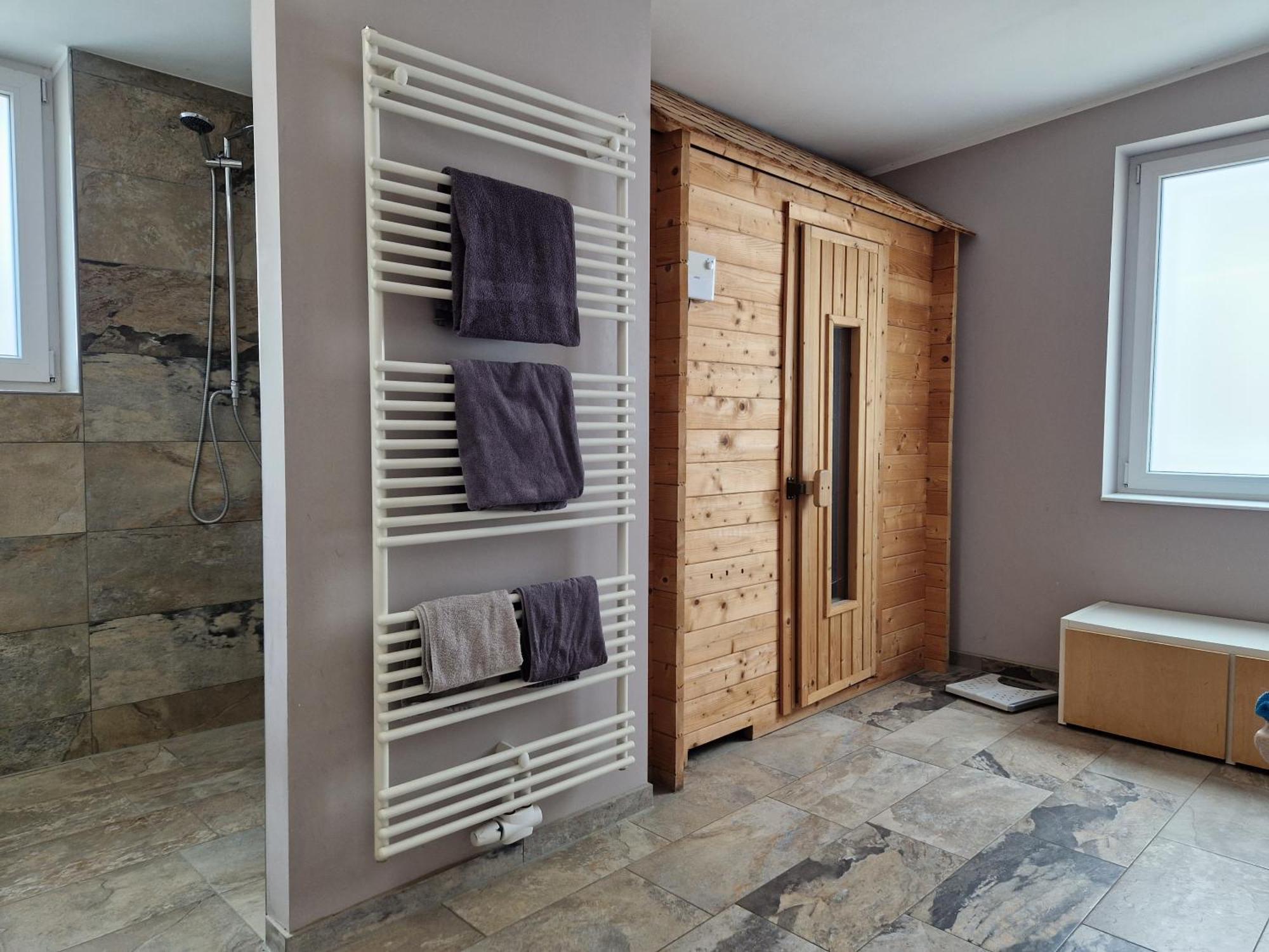 Wohnung Mit Sauna, Garten & Schwimmteich Bietigheim-Bissingen Esterno foto